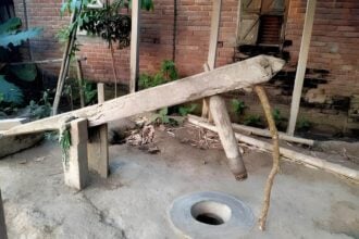 ঢেঁকি - কুহুডাক আর্কাইভ